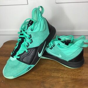 Nike PG3 - GS Size 5.5Y Shoes AQ2462-330 Mint Green Paul George Fish Character